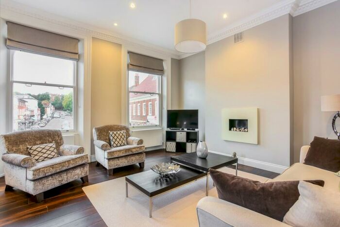 2 Bedroom Apartment To Rent In The Borough Farnham, GU9