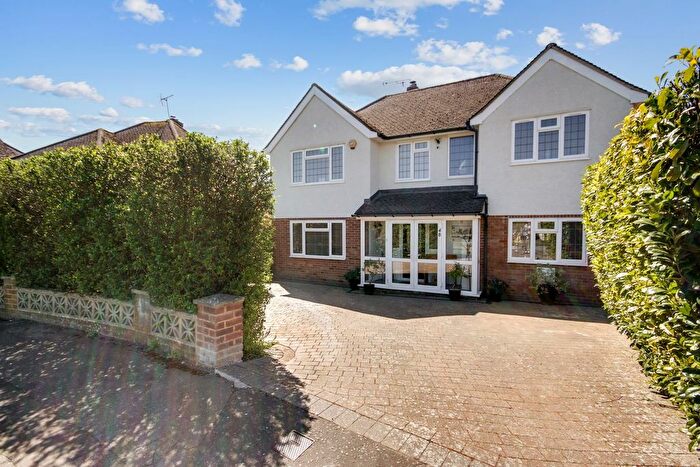 4 Bedroom Detached House For Sale In Campbell Crescent, East Grinstead, RH19