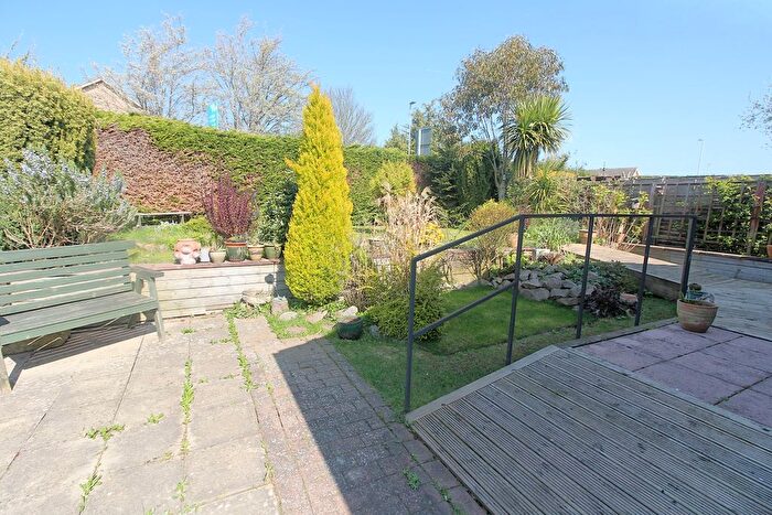 2 Bedroom Detached Bungalow For Sale In Gayhurst Close, Wigston, LE18