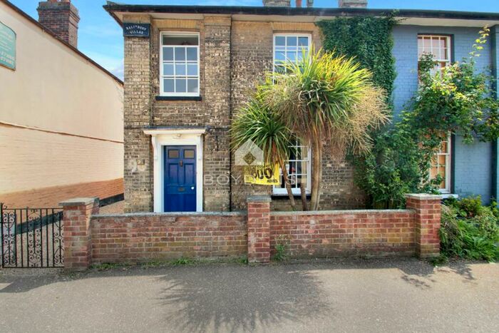 2 Bedroom Terraced House To Rent In High Strret, Kelvedon, CO5