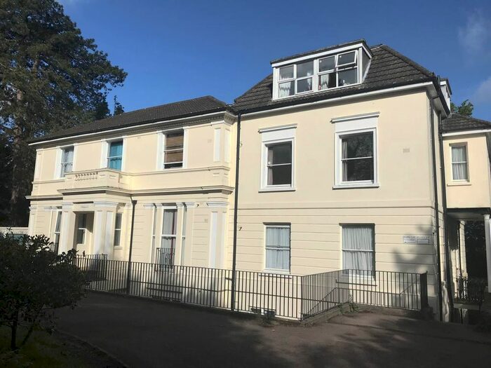 1 Bedroom Flat To Rent In Carrington Court, 18 Broadwater Down, Tunbridge Wells TN2