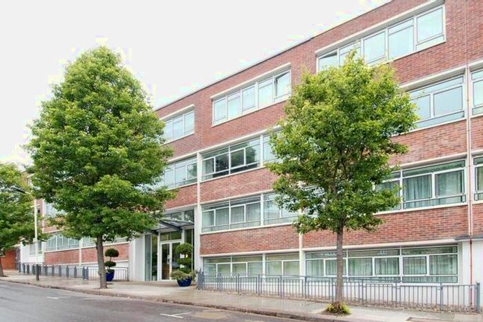 2 Bedroom Flat To Rent In Heathcroft, London, W5