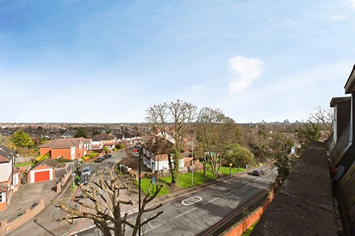 2 Bedroom Flat For Sale In Carshalton Road, Sutton, SM1