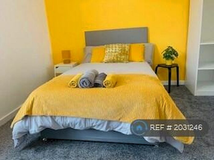 2 Bedroom Flat To Rent In Old Basford, Nottingham, NG6