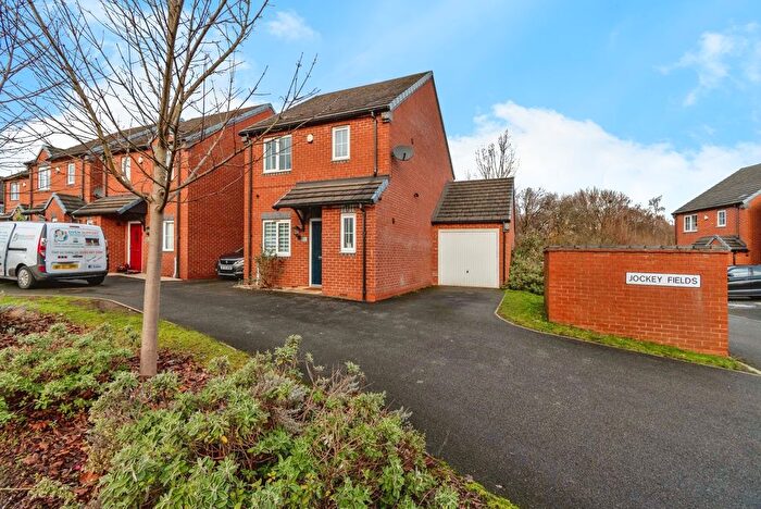 3 Bedroom Detached House For Sale In Jockey Fields, Shelfield, Walsall, West Midlands, WS4