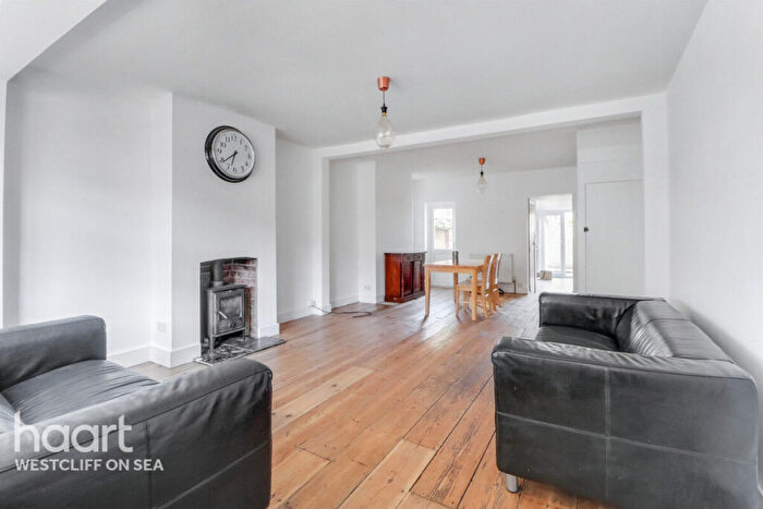 3 Bedroom Terraced House For Sale In High Street, Southend-On-Sea, SS3
