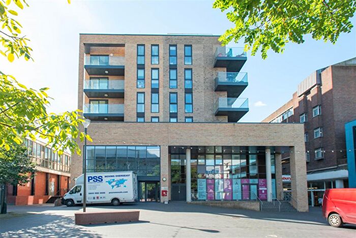 2 Bedroom Flat For Sale In Brunswick House, Homefield Rise, Orpington, BR6