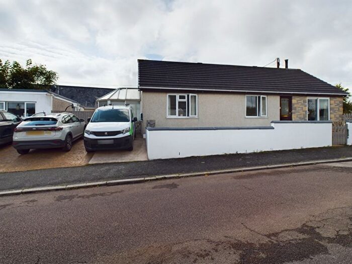 4 Bedroom Bungalow For Sale In Gordons Close, Stithians, Truro, TR3