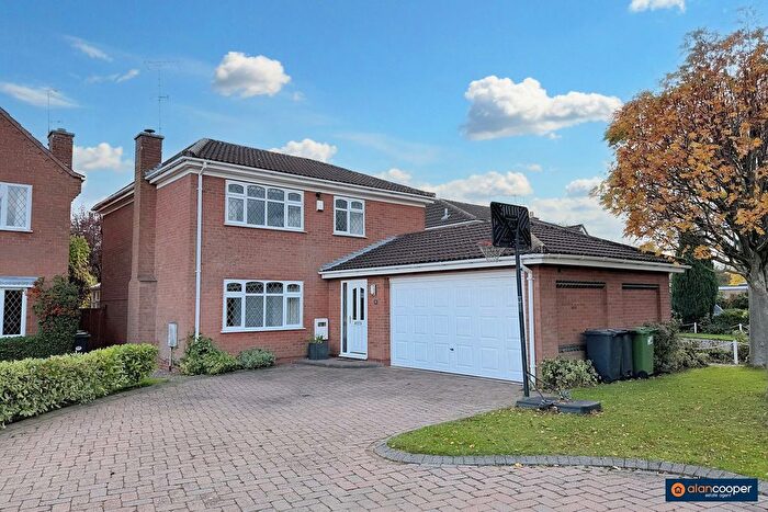 4 Bedroom Detached House For Sale In Wadebridge Drive, Horeston Grange, Nuneaton, CV11