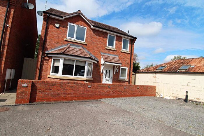 3 Bedroom Detached House To Rent In Old Navigation Place, Swadlincote, DE12