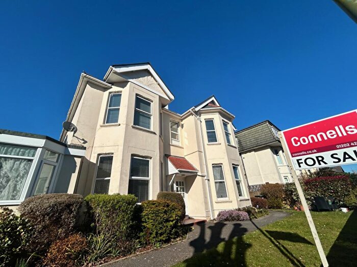 2 Bedroom Apartment To Rent In Argyll Road, Bournemouth, BH5