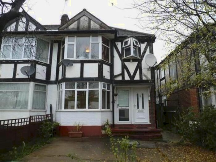 1 Bedroom Flat To Rent In Beresford Avenue, Alperton, HA0