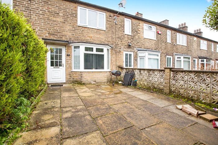 2 Bedroom Terraced House For Sale In Mile Cross Gardens, Halifax, HX1