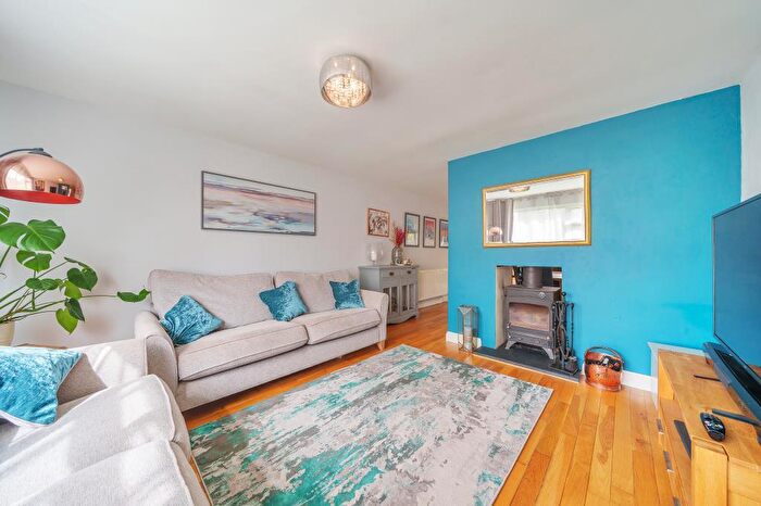 3 Bedroom Semi-Detached House To Rent In Chalgrove, Oxfordshire, OX44