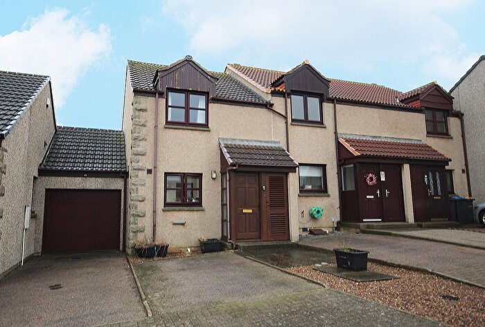 2 Bedroom Terraced House For Sale In Victoria Gardens, Banff, AB45