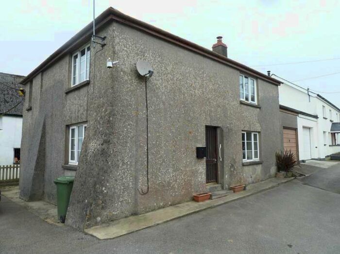 3 Bedroom Link Detached House To Rent In Holmans Court, Pyworthy, Holsworthy, EX22