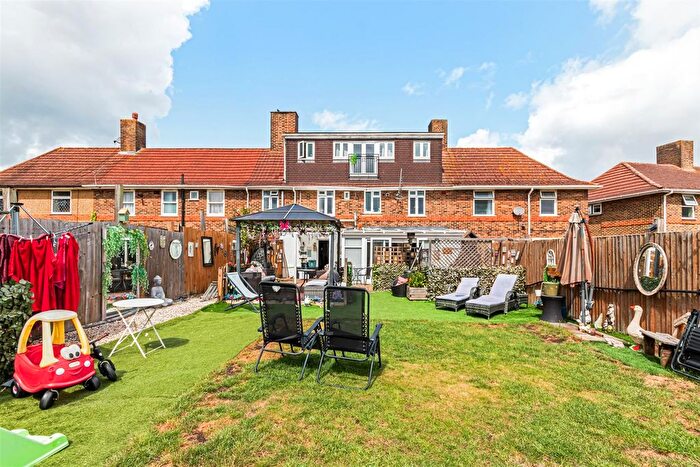 5 Bedroom Property For Sale In Cannon Hill Lane, London, SW20