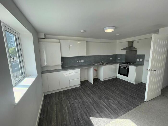 2 Bedroom Flat To Rent In Sherburn Gardens, Stanks Drive, Leeds, LS14