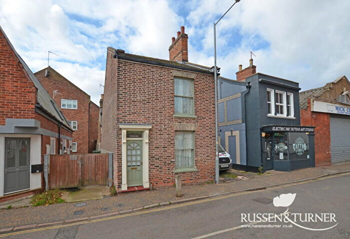 2 Bedroom Detached House For Sale In Tower Place, King's Lynn, PE30