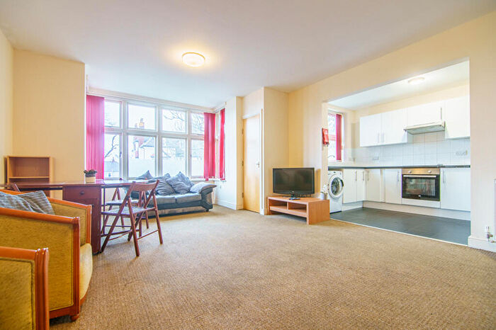 4 Bedroom House To Rent In The Avenue, Lincoln, LN1