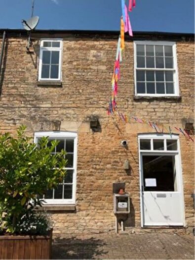 1 Bedroom Cottage To Rent In Kings Arms Court, Thrapston, NN14