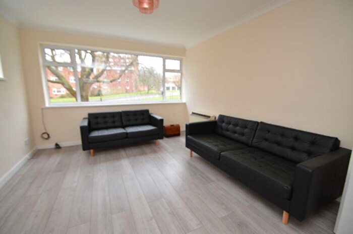 2 Bedroom Flat To Rent In Abdon Avenue, Birmingham, B29