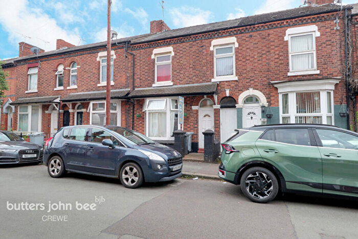 4 Bedroom Terraced House For Sale In Samuel Street, Crewe, CW1