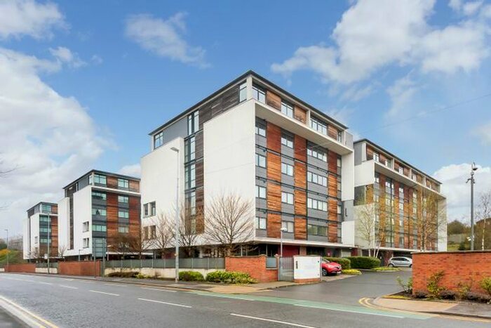 2 Bedroom Flat To Rent In Hudson Court, Broadway, Salford, M50