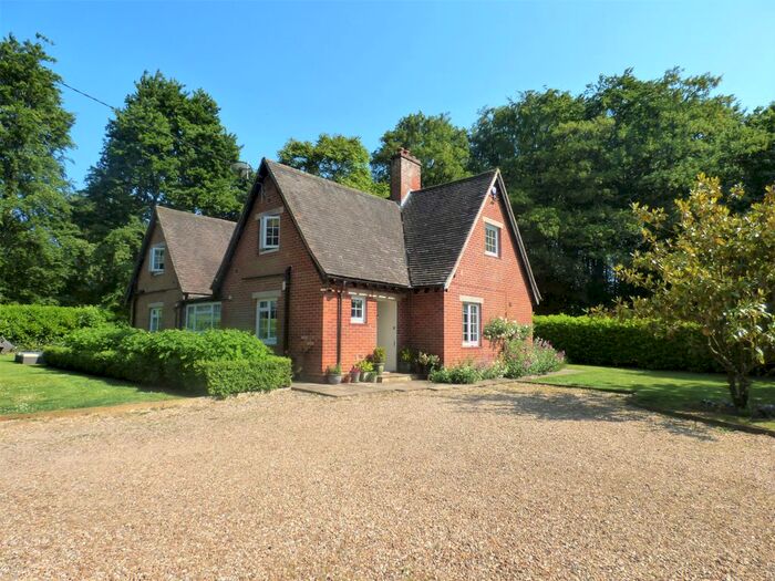 4 Bedroom Detached House To Rent In Red Rice, Andover, SP11