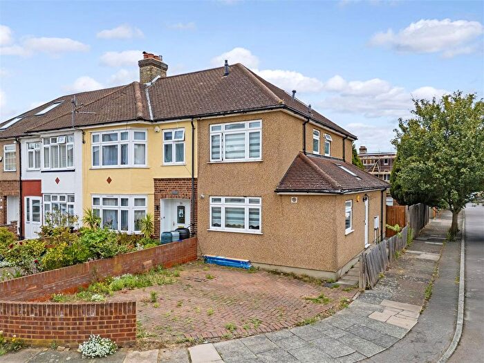 2 Bedroom End Of Terrace House For Sale In Chester Gardens, Enfield, EN3