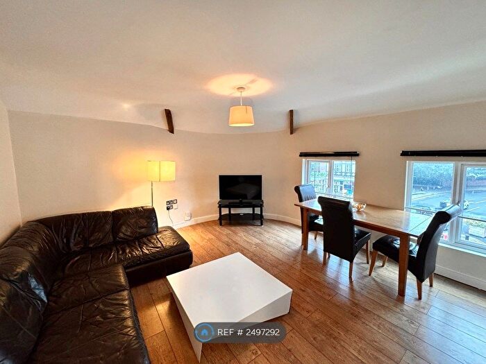 2 Bedroom Flat To Rent In Hyde Park Road, Leeds, LS6