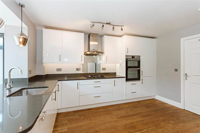 5 Bedroom End Of Terrace House To Rent In Trubshaw Close, Horfield, Bristol, BS7