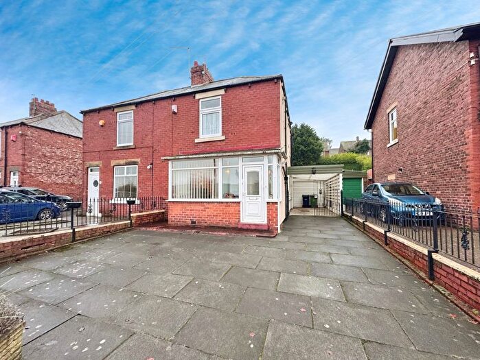 2 Bedroom Semi-Detached House For Sale In Runhead Gardens, Ryton, NE40