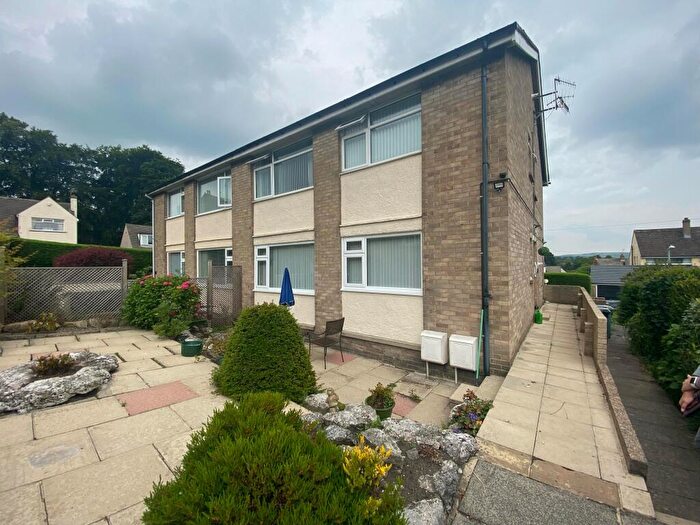 2 Bedroom Apartment To Rent In Ferrands Close, Harden, Bingley, BD16