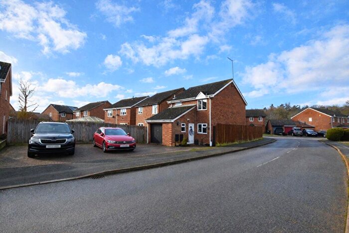 3 Bedroom Detached House For Sale In Shelford Close, The Glades, Northampton, NN3