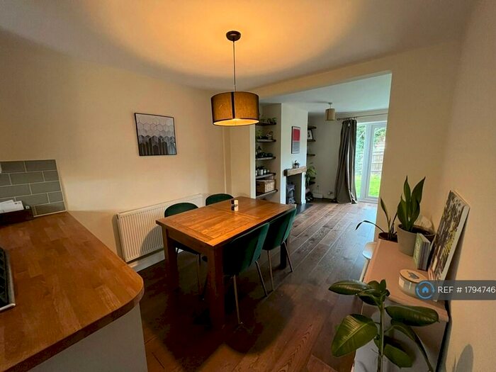 3 Bedroom End Of Terrace House To Rent In Webb Road, London, SE3
