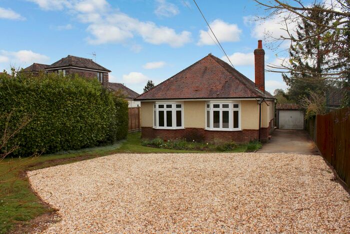 4 Bedroom Detached Bungalow To Rent In Uplands Road, Winchester SO22
