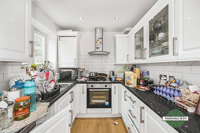 4 Bedroom Terraced House To Rent In Benning Drive, Dagenham, RM8