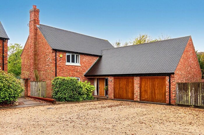 4 Bedroom Detached House For Sale In Cottons Way, Oakthorpe, DE12