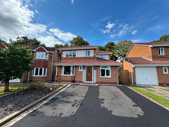 4 Bedroom Detached House For Sale In Greenbank Road, Radcliffe, Manchester, M26
