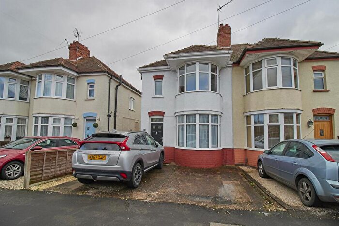 3 Bedroom Semi-Detached House To Rent In Langdale Road, Hinckley, Leicester, LE10