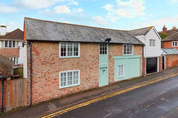 2 Bedroom Semi-Detached House To Rent In New Street, Canterbury, CT2