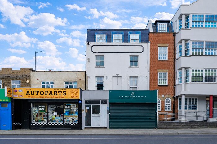 1 Bedroom Apartment For Sale In Holloway Road, London, N7