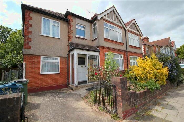 2 Bedroom Maisonette To Rent In Lowick Road, Harrow-On-The-Hill, Harrow, HA1