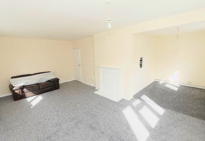 2 Bedroom Flat To Rent In Marlborough Road, Romford, RM7
