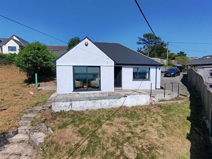 2 Bedroom Detached Bungalow For Sale In Churchway, Milford Haven, SA73