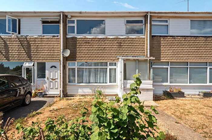 3 Bedroom House For Sale In Greenacres Ring, Angmering, Littlehampton, West Sussex, BN16