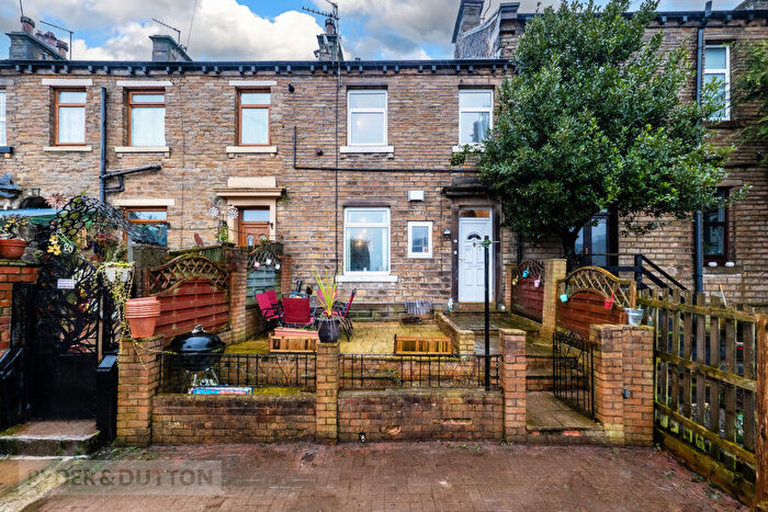 2 Bedroom Terraced House For Sale In New Street, Milnsbridge, Huddersfield, West Yorkshire, HD3