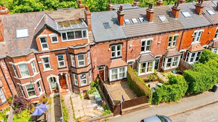 4 Bedroom Terraced House For Sale In Meanwood Road, Meanwood, Leeds, West Yorkshire, LS7