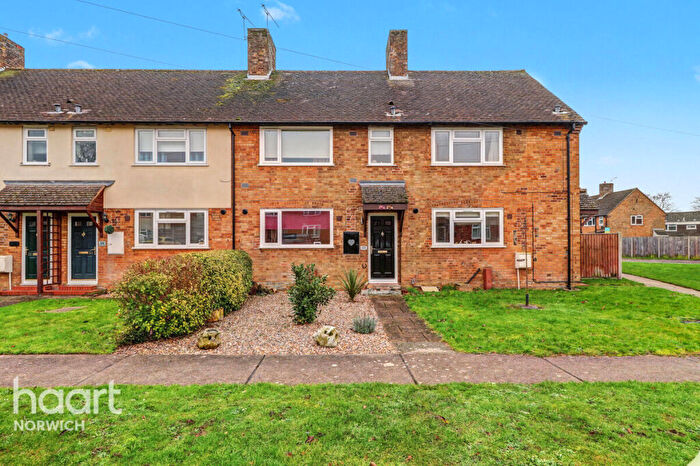 2 Bedroom Terraced House For Sale In Cromes Place, Norwich, NR10